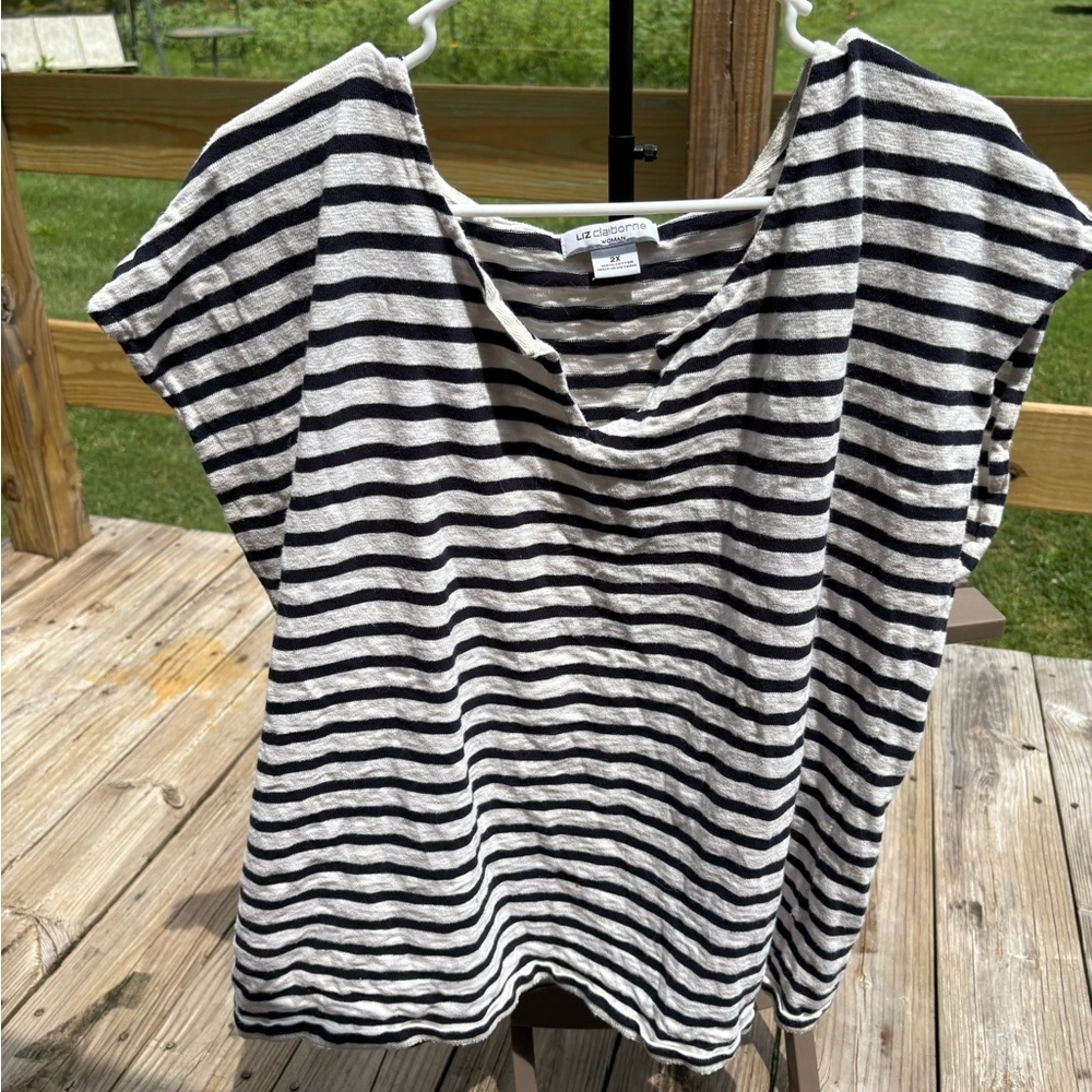 Liz Claiborne Striped Women's Top